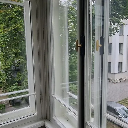 Διαμέρισμα In Historic Kadriorg With Free Parking Ταλίν